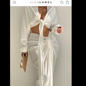 JLUXLABEL WHITE NOELIA SLIT SKIRT SIZE MEDIUM